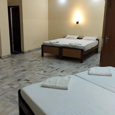 Sarnath Motel And Resort Varanasi Exterior photo